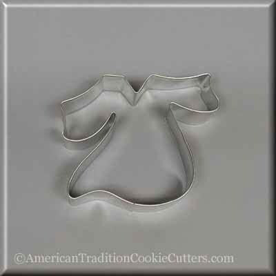 Cookie Cutter Graduation Gown Flowy